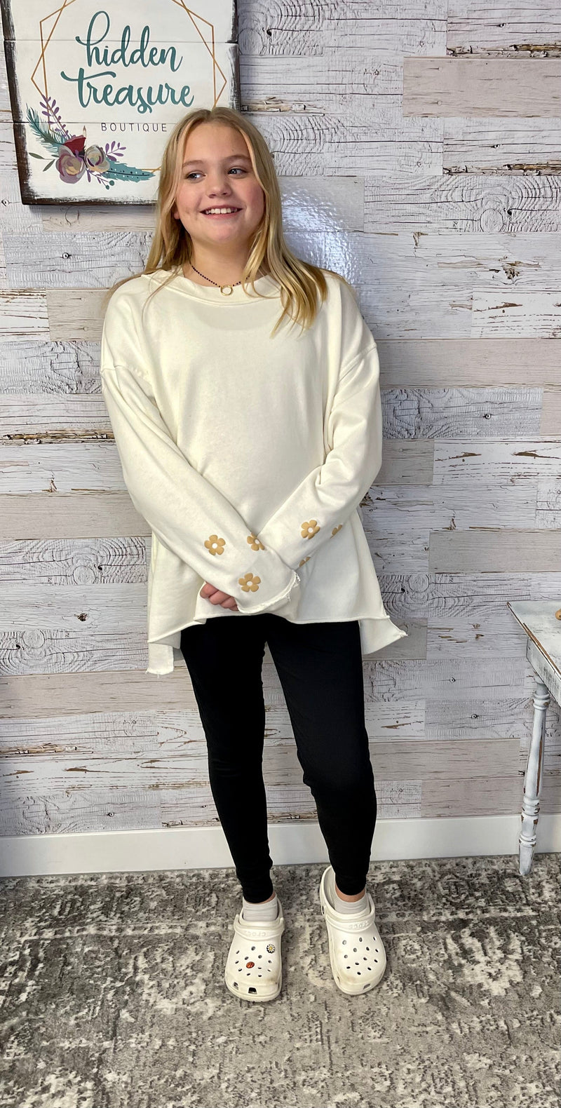 Club Social Oversized Pullover