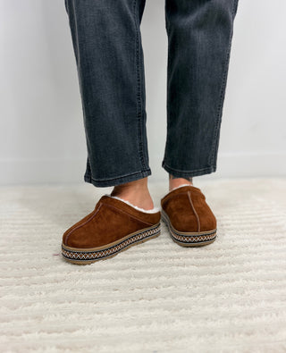 Villas Suede Clog
