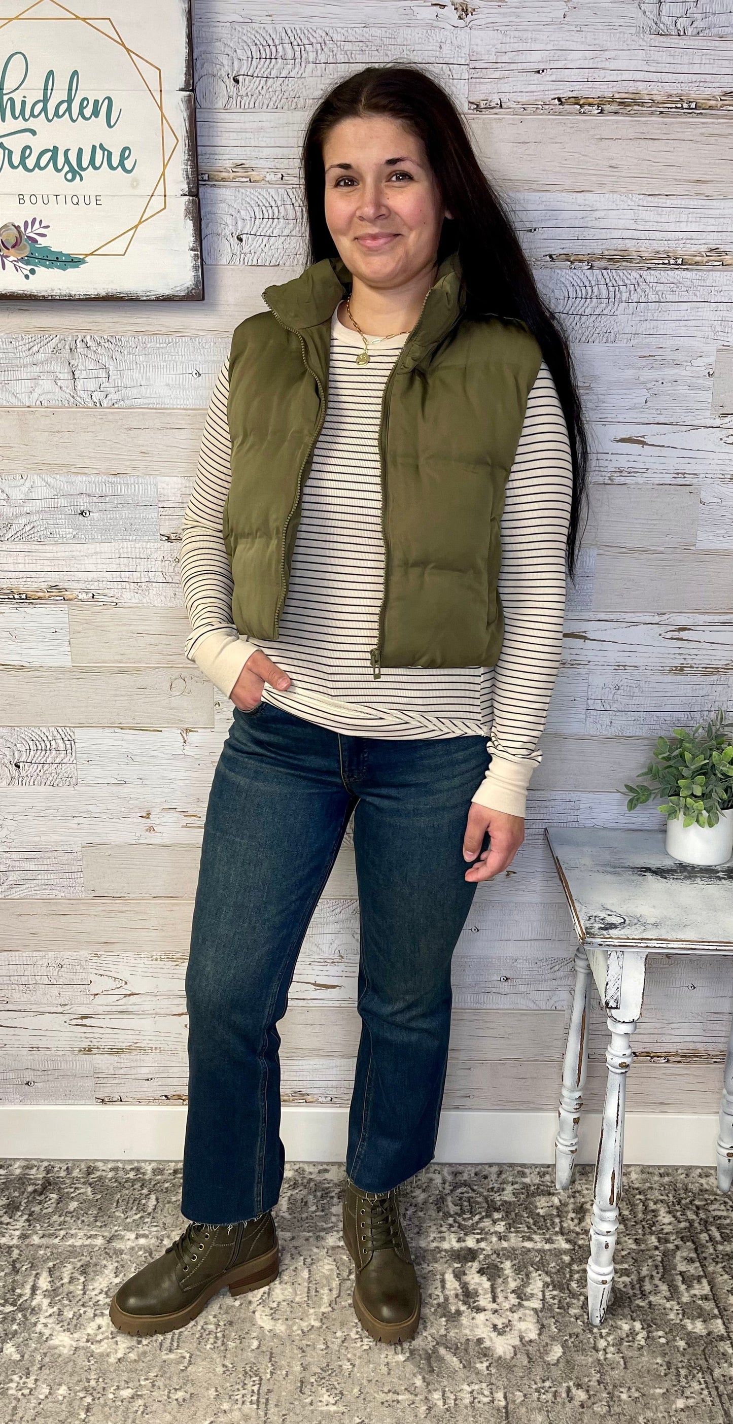 Issey Vest Olive