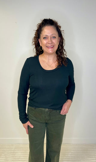 long sleeve comfortable black top