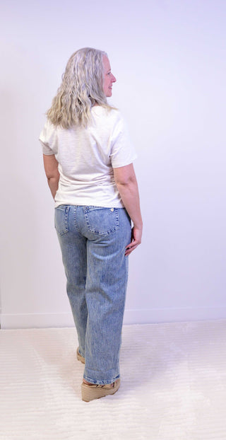 Ruched Side Twist Hem Knit Top