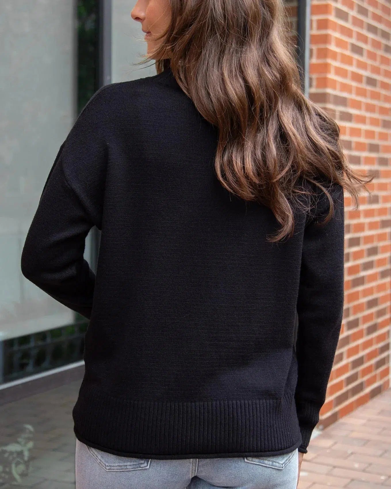 Everyday Crew Neck Sweater - Black