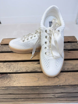 Axel Off White Sneaker - Shop Hidden Treasure Boutique