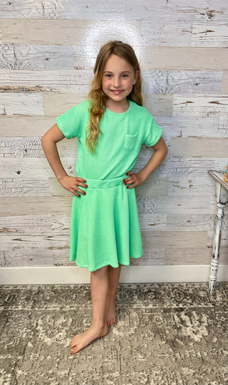 Beachy Green Scrunchy Tee - Shop Hidden Treasure Boutique