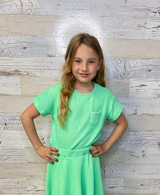 Beachy Green Scrunchy Tee - Shop Hidden Treasure Boutique