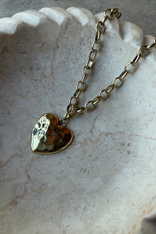 gold chunky heart necklace