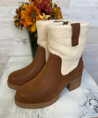 Jakob Boot - Cognac - Shop Hidden Treasure Boutique