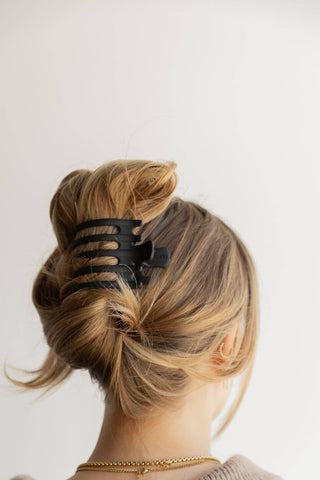 KAXI WIDE LAY DOWN CLAW: MATTE BLACK - Shop Hidden Treasure Boutique