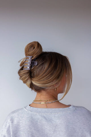 KAXI WIDE LAY DOWN CLAW: MATTE CORAL - Shop Hidden Treasure Boutique