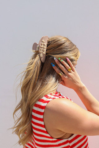 Mother Claw Clip - Brown/Ivory - Shop Hidden Treasure Boutique