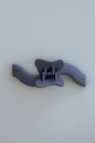 WAVY MIDI CLAW: PUNCH PINK - Shop Hidden Treasure Boutique